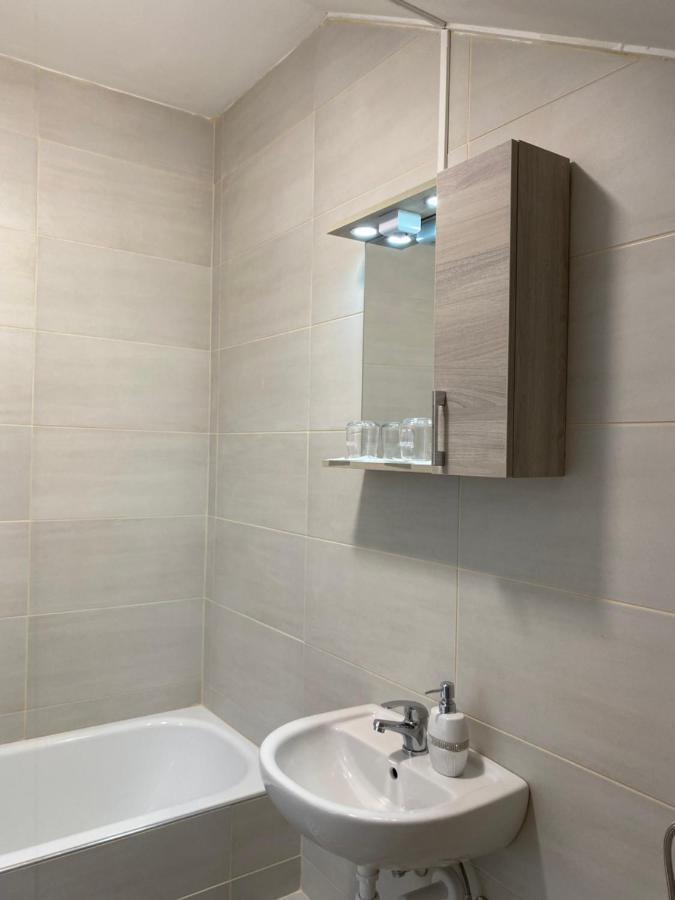 Kiskakas Etterem Hotel Zalaegerszeg Eksteriør billede
