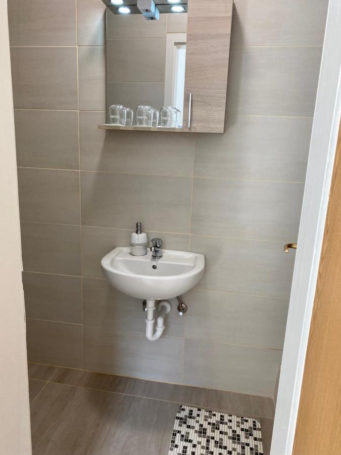 Kiskakas Etterem Hotel Zalaegerszeg Eksteriør billede