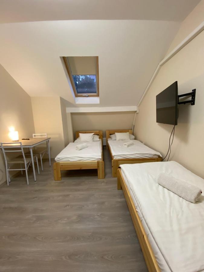 Kiskakas Etterem Hotel Zalaegerszeg Eksteriør billede